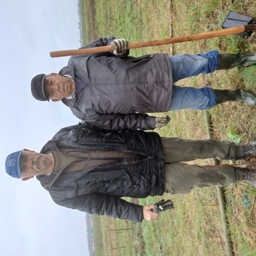 Sajenje dreves ob ribniku 5